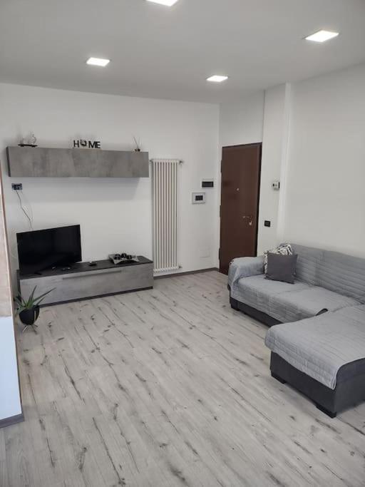 Casa Lucia Appartement Rozzano Buitenkant foto